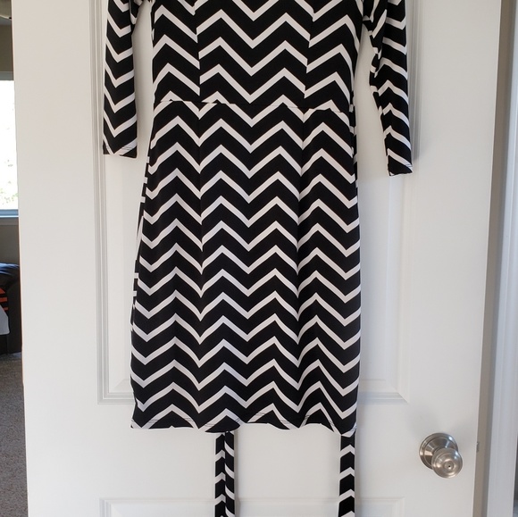 Ann Taylor Black & White Dress - Picture 2 of 3